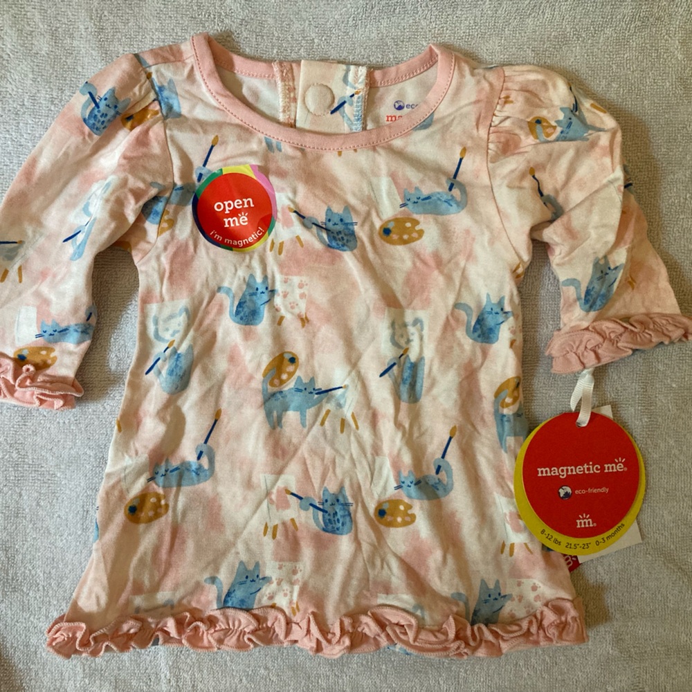 Magnetic Me Baby Two Piece outfit with Cat Print. Arts and Cats. NWT